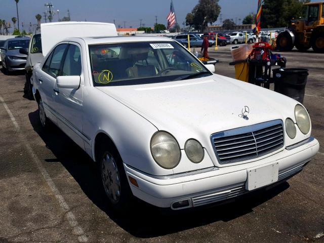 WDBJF65H4XA921001 - 1999 MERCEDES-BENZ E 320 WHITE photo 1