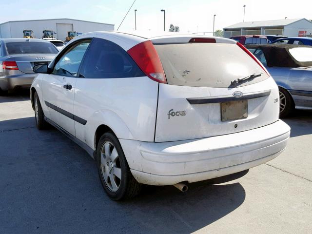 3FAFP31371R190693 - 2001 FORD FOCUS ZX3 WHITE photo 3