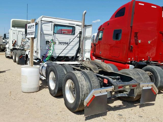 4V4NC9EH2BN535051 - 2011 VOLVO VN VNL WHITE photo 3