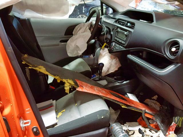 JTDKDTB34E1074383 - 2014 TOYOTA PRIUS C ORANGE photo 5