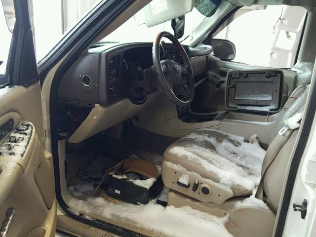 1GYEK63NX3R200050 - 2003 CADILLAC ESCALADE L WHITE photo 5