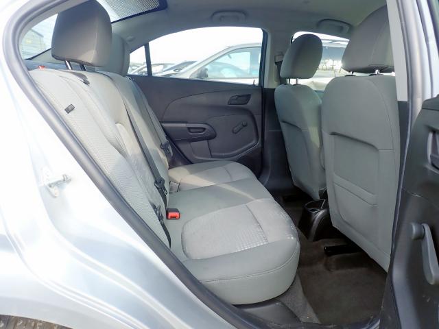 1G1JA5SH0G4129756 - 2016 CHEVROLET SONIC LS SILVER photo 6