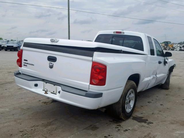 1D3HE42K58S531471 - 2008 DODGE DAKOTA SLT WHITE photo 4