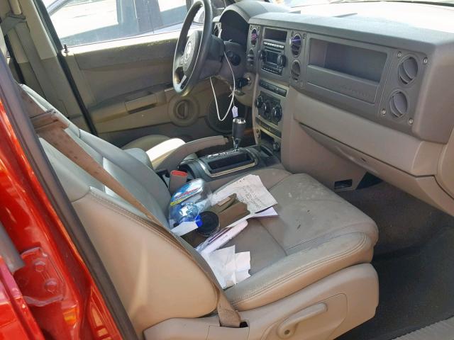 1J8HG48KX6C134400 - 2006 JEEP COMMANDER GRAY photo 9