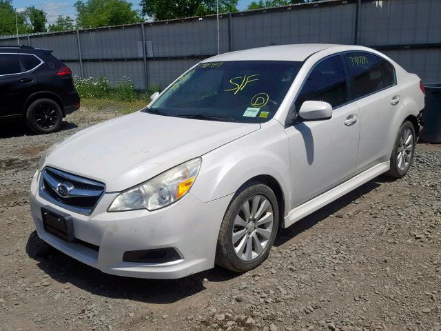 4S3BMDJ67B2237499 - 2011 SUBARU LEGACY 3.6 WHITE photo 2