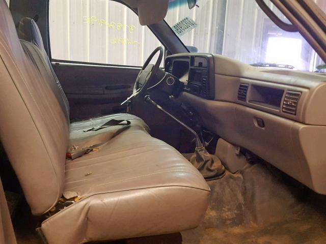 1B6KF26C8TJ142751 - 1996 DODGE RAM 2500 WHITE photo 5