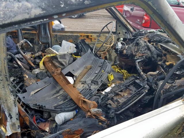 1GNCS13W2W2155232 - 1998 CHEVROLET BLAZER BURN photo 5