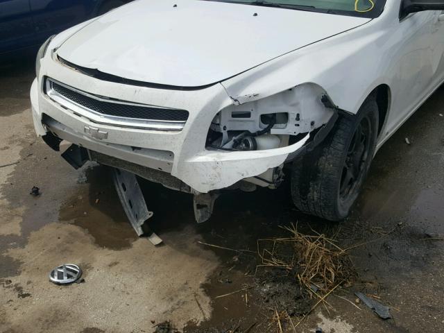 1G1ZG57B79F248756 - 2009 CHEVROLET MALIBU LS WHITE photo 9