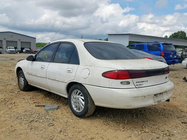 1FALP13P3VW226678 - 1997 FORD ESCORT LX WHITE photo 3