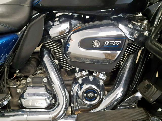 1HD1KWD17JB641252 - 2018 HARLEY-DAVIDSON FLHTK 115T BLUE photo 5