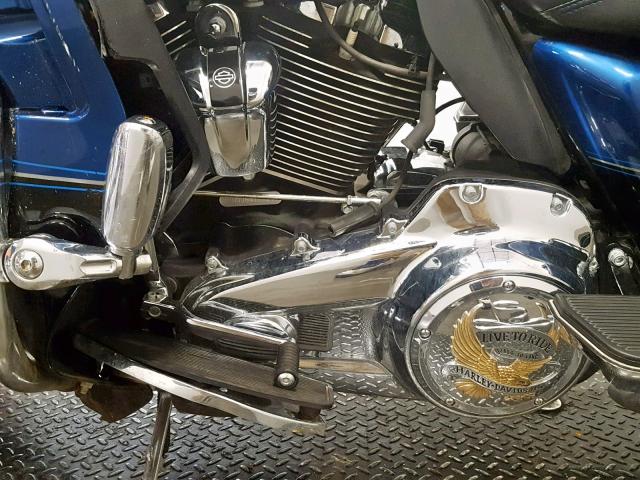 1HD1KWD17JB641252 - 2018 HARLEY-DAVIDSON FLHTK 115T BLUE photo 6