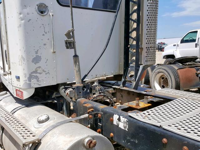 1XKDD09X46J129727 - 2006 KENWORTH CONSTRUCTI WHITE photo 9