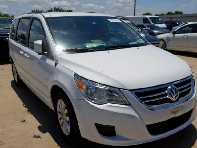 2C4RVABG3ER134829 - 2014 VOLKSWAGEN ROUTAN SE WHITE photo 1