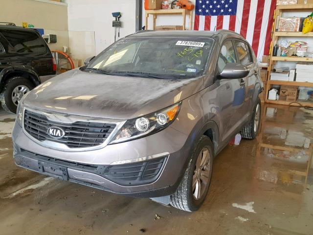 KNDPB3A22D7465290 - 2013 KIA SPORTAGE B SILVER photo 2