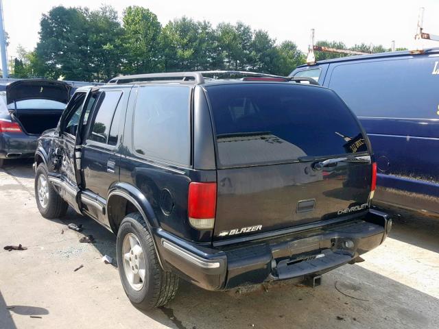 1GNDT13W9X2124787 - 1999 CHEVROLET BLAZER BLACK photo 3