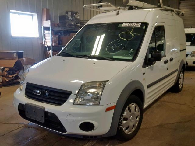 NM0LS7BN6DT136000 - 2013 FORD TRANSIT CO WHITE photo 2