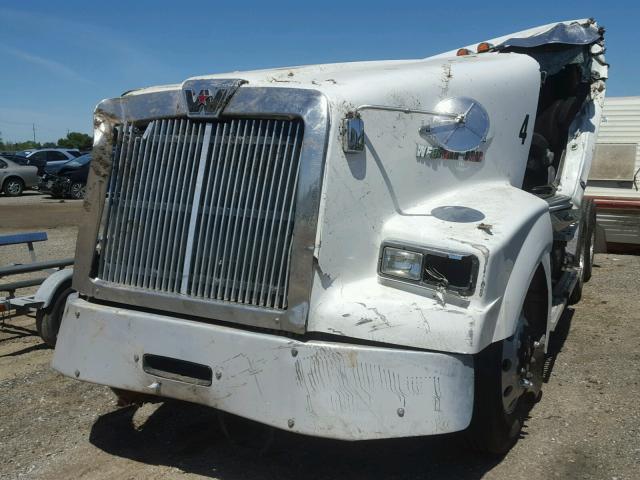 5KJJALDV3BPAX9754 - 2011 WESTERN STAR/AUTO CAR CONVENTION WHITE photo 2