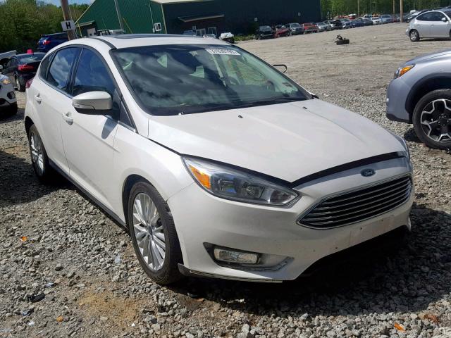 1FADP3N21JL290876 - 2018 FORD FOCUS TITA WHITE photo 1