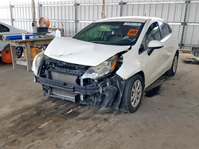 KNADM4A39E6394329 - 2014 KIA RIO LX WHITE photo 2