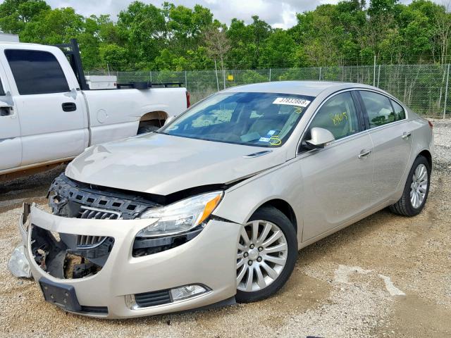 2G4GS5EK7C9120576 - 2012 BUICK REGAL PREM GOLD photo 2