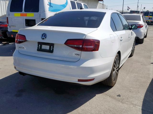 3VWD17AJ8HM305931 - 2017 VOLKSWAGEN JETTA SPOR WHITE photo 4