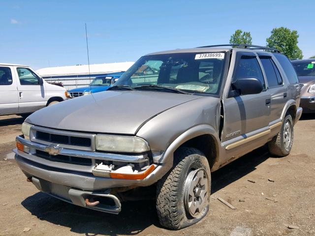 1GNDT13X83K150445 - 2003 CHEVROLET BLAZER SILVER photo 2