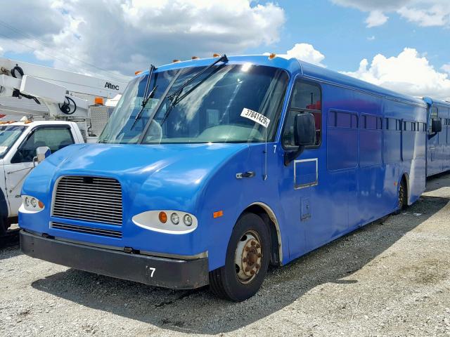 5B4LP152473423171 - 2007 WORKHORSE CUSTOM CHASSIS BUS CHASSI BLUE photo 2