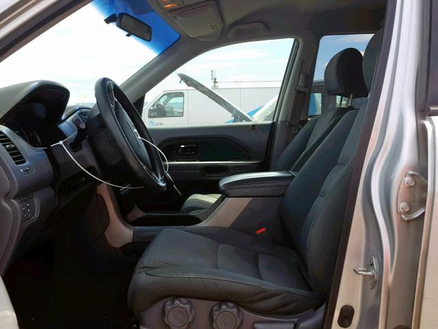 5FNYF18288B030292 - 2008 HONDA PILOT VP SILVER photo 5