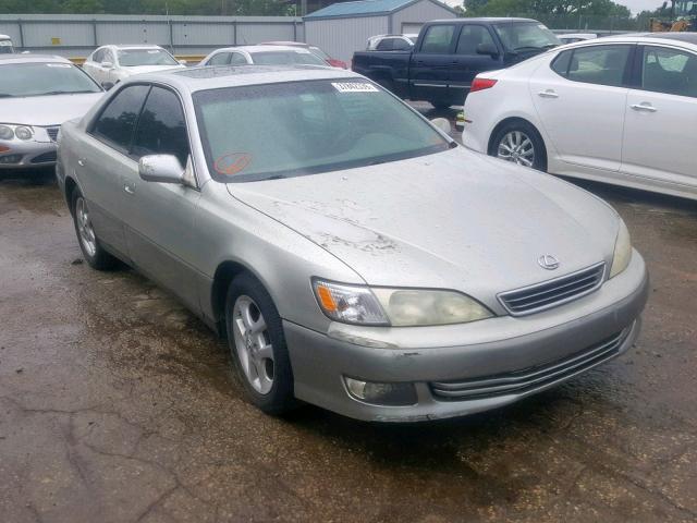 JT8BF28G110329780 - 2001 LEXUS ES 300 SILVER photo 1