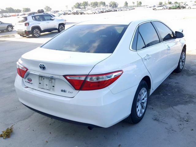 4T1BD1FK5FU164708 - 2015 TOYOTA CAMRY HYBR WHITE photo 4