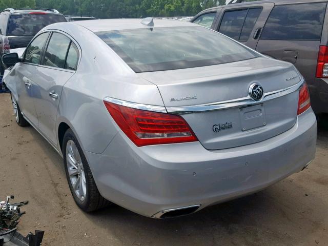 1G4GB5G36GF267006 - 2016 BUICK LACROSSE SILVER photo 3