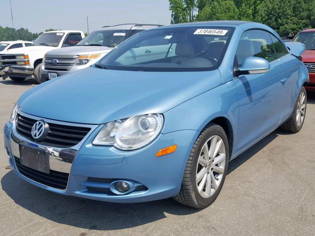 WVWFA71F17V049823 - 2007 VOLKSWAGEN EOS 2.0T L BLUE photo 2