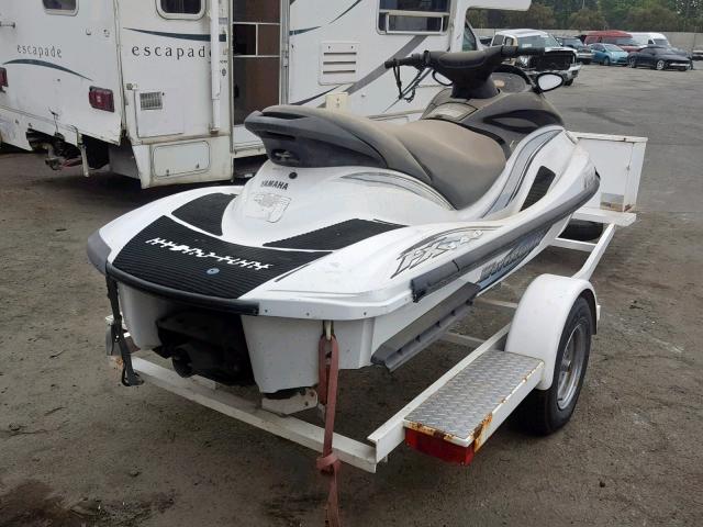 YAMA3027A303 - 2004 YAMAHA WAVERUNNER TWO TONE photo 4