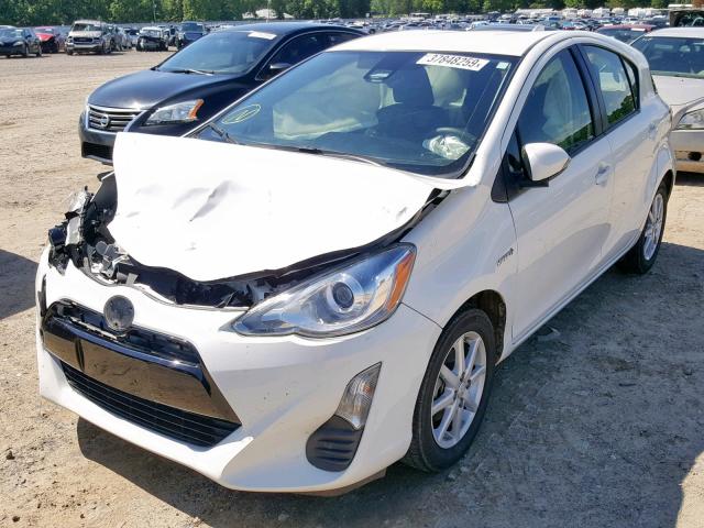 JTDKDTB34G1589564 - 2016 TOYOTA PRIUS C WHITE photo 2