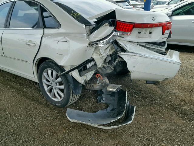 KMHFC46F47A152951 - 2007 HYUNDAI AZERA SE WHITE photo 9