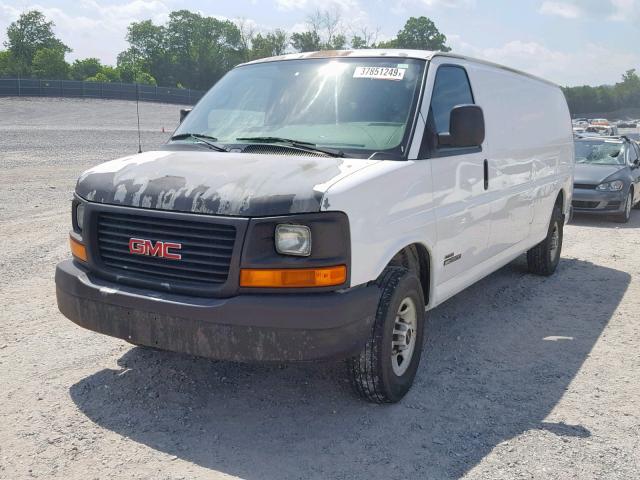 1GTHG392261188916 - 2006 GMC SAVANA G35 WHITE photo 2