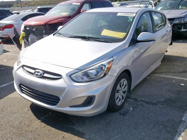 KMHCT5AE1HU316891 - 2017 HYUNDAI ACCENT SE GRAY photo 2