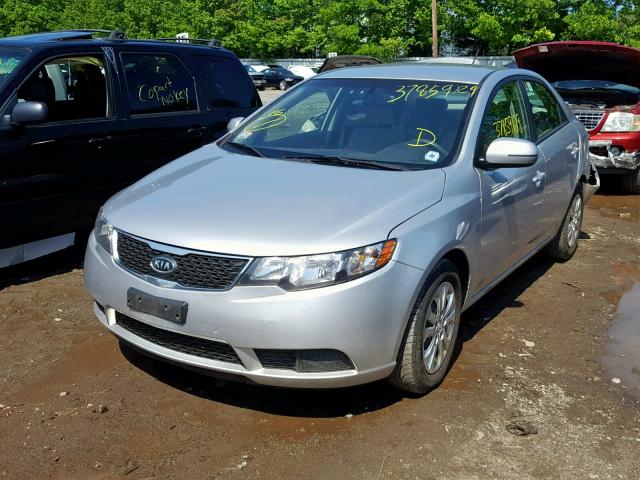 KNAFU4A27D5741192 - 2013 KIA FORTE EX SILVER photo 2