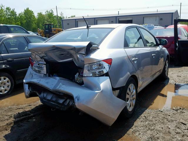 KNAFU4A27D5741192 - 2013 KIA FORTE EX SILVER photo 4