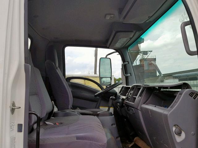 JALC4W162C7004763 - 2012 ISUZU NPR HD WHITE photo 5