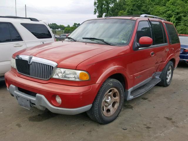 5LMEU27R92LJ10713 - 2002 LINCOLN NAVIGATOR RED photo 2