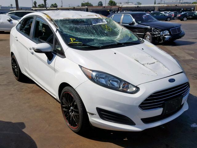 3FADP4BJ5GM105205 - 2016 FORD FIESTA SE WHITE photo 1