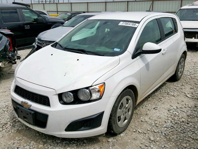 1G1JA6SH6G4105127 - 2016 CHEVROLET SONIC LS WHITE photo 2