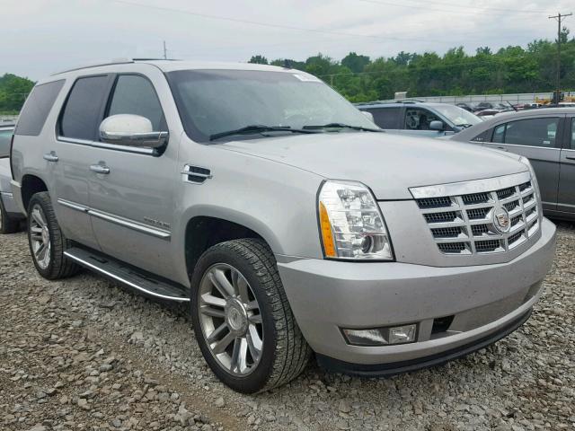 1GYS4AEF0BR262738 - 2011 CADILLAC ESCALADE SILVER photo 1