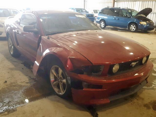 1ZVFT82H775338010 - 2007 FORD MUSTANG GT RED photo 1