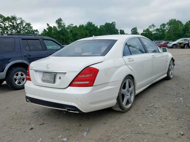 WDDNG7DB4CA435629 - 2012 MERCEDES-BENZ S 550 WHITE photo 4