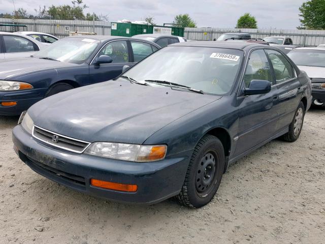 1HGCE6642TA025011 - 1996 HONDA ACCORD LX TEAL photo 2