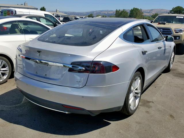 5YJSA1H18EFP30529 - 2014 TESLA MODEL S فضي صورة 4