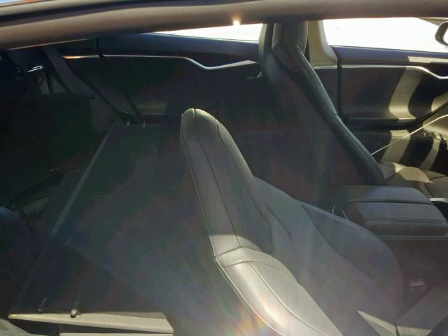 5YJSA1H18EFP30529 - 2014 TESLA MODEL S فضي صورة 6