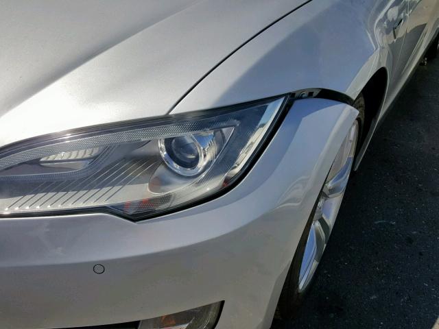 5YJSA1H18EFP30529 - 2014 TESLA MODEL S فضي صورة 9